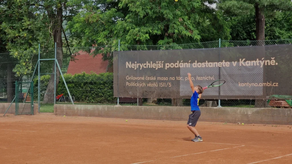 Zs cernosice navsteva tenisovy klub