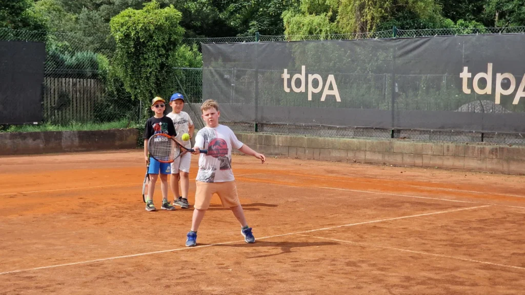 Zs cernosice navsteva tenisovy klub